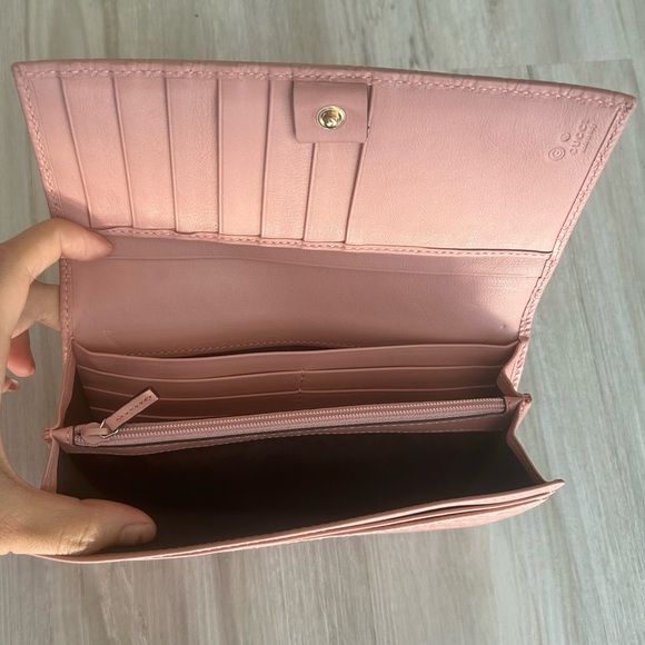 GUCCI Leather Embossed Wallet - Picture 4 of 12